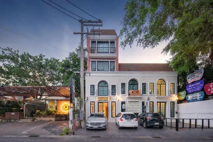 Dream Nimman Apartment Chiang Mai Buitenkant foto